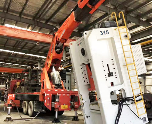 连城县附近随车吊出租，轻松解决运输难题